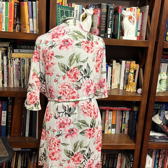 Show Me Your MuMu Robe - Picture 4 of 9